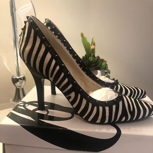 Nine West Zebra pony Gloriao pumps